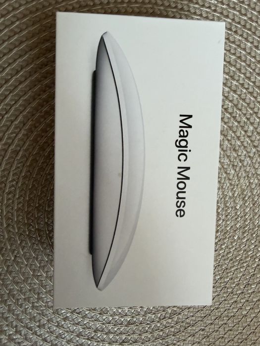 Apple Magic Mouse (Model A1657) - NOU, nefolosit (Accesorii Sigilate în cutie)