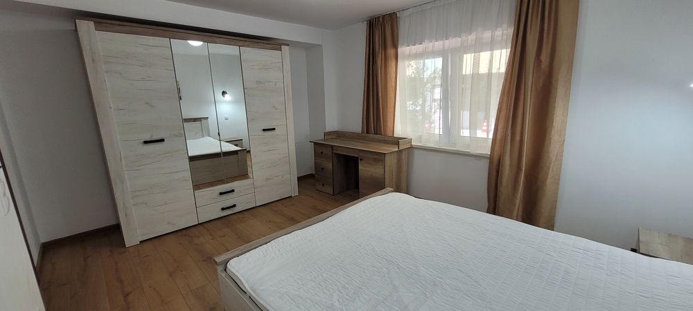 Închiriez apartament Bistrița