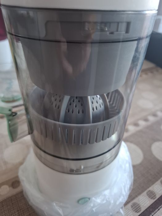 Сокоизтисквачка електрическа