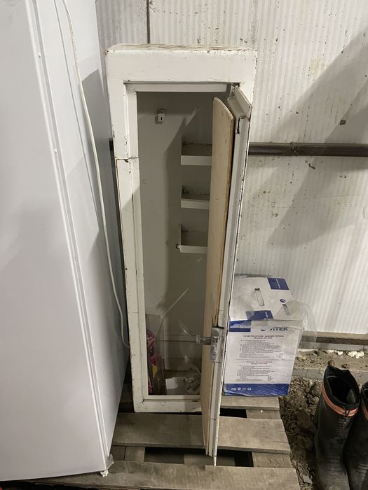 Продам сейф железный