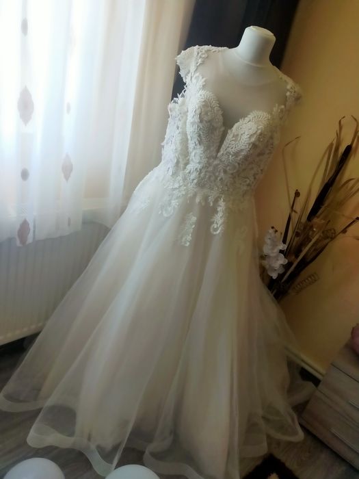 Rochie de mireasa de vânzare