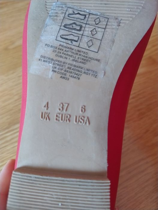 Balerini noi fete femei