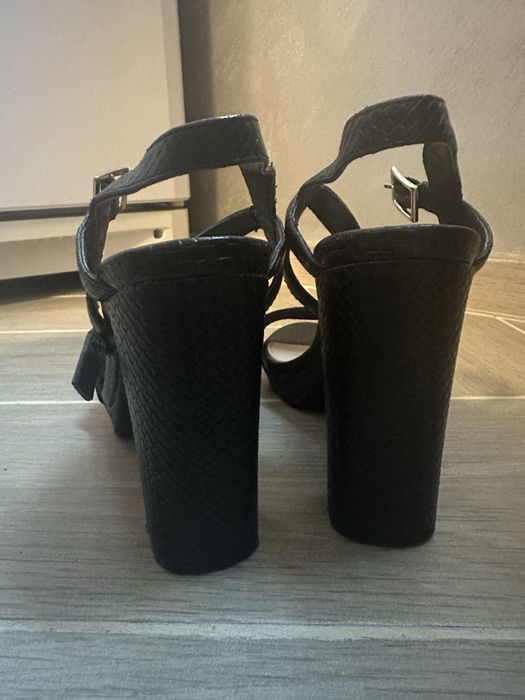 Сандали  BATA red label