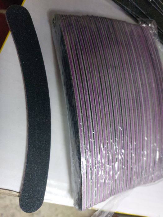 Продам пилочки,и гелевые ногти.