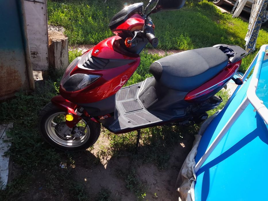 Скутер Рейсер 125 куб