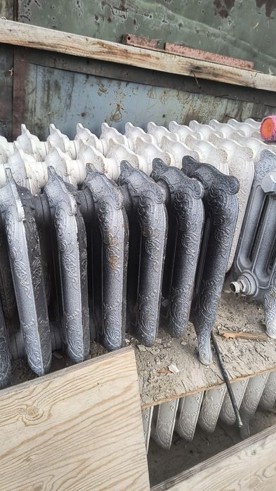 Продаются ретро батареи цена договорная