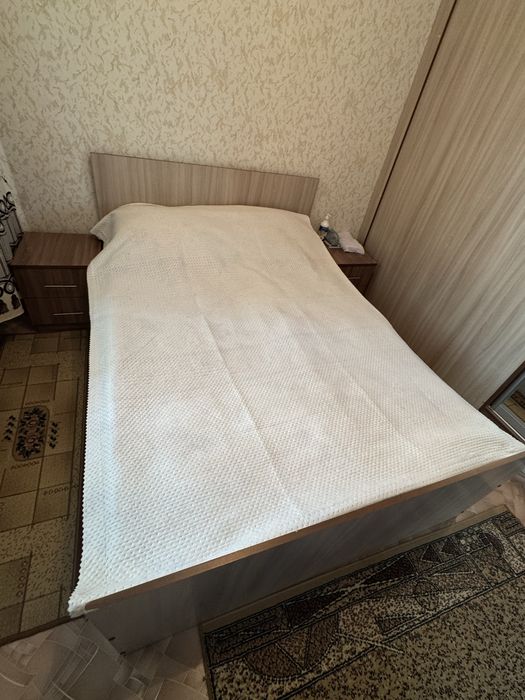 Продам кровать с ортапедическим матрасом