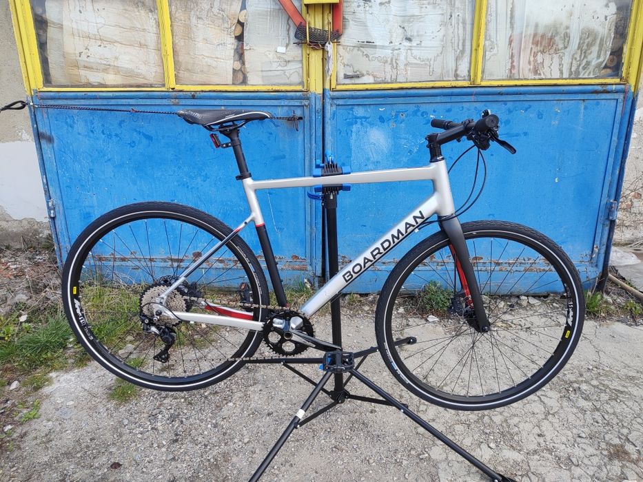 Продавам Boardmah hyb 8.8