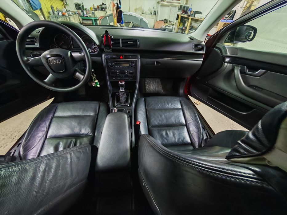 Se vinde  A4 B7 ! Este deosebită nu mai este lf ca aceasta!