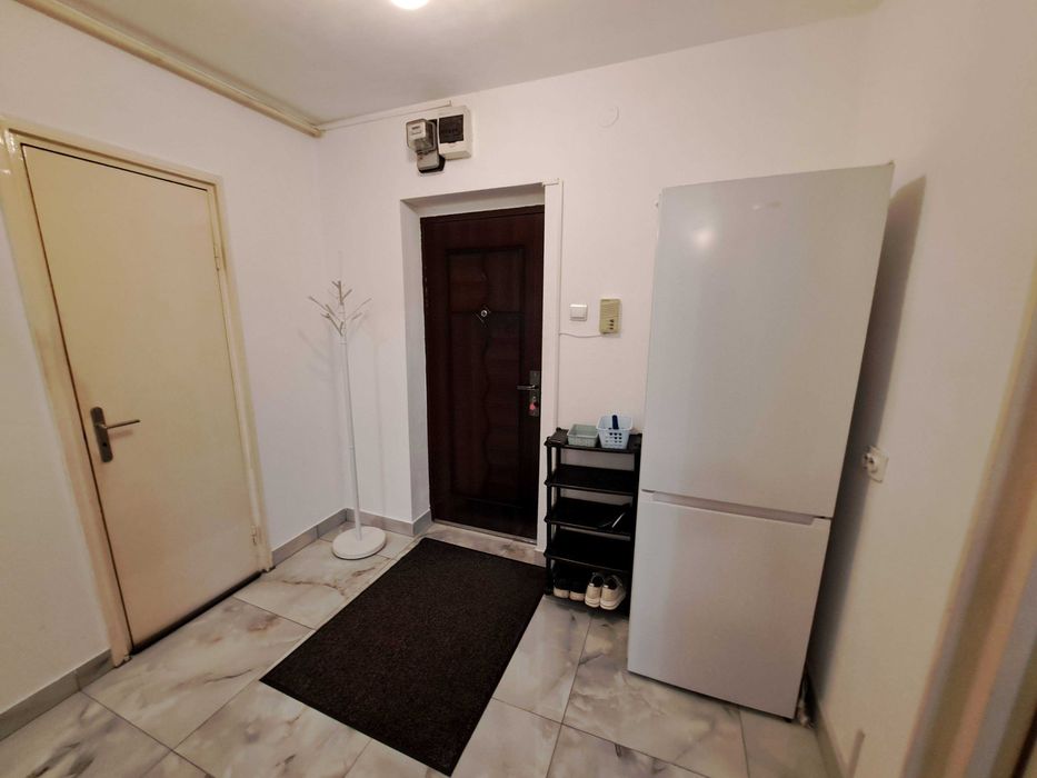 Inchiriez apartament 3 camere, Tg. Mures, Tudor