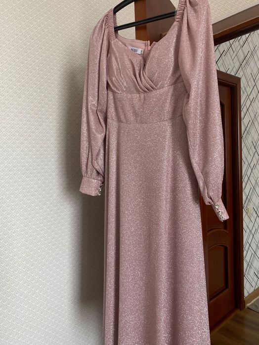 Платье на выпускной/ вечернее платье