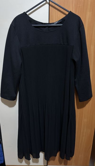 Черно дамска рокля