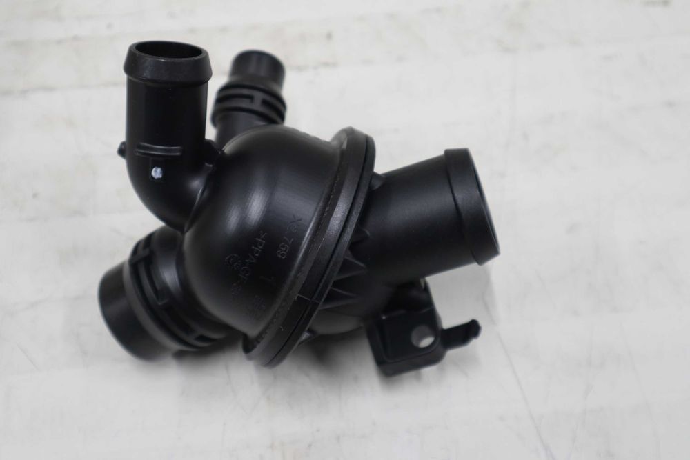 Термостат БМВ Ф06 Ф12 Ф13 4.0 Бензин