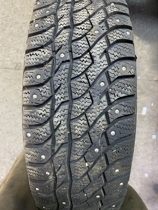 Шины на 16. 215/65. 1 штука