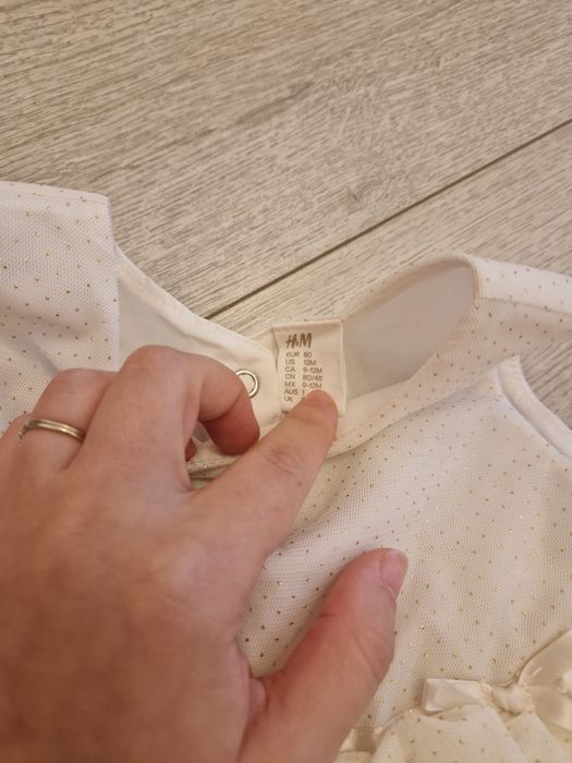 Vand 2 rochite H&M marime 80