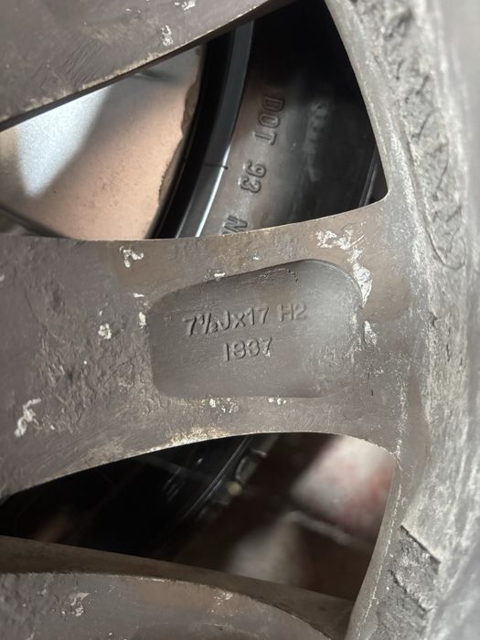 Джанти BMW с гуми 17 5x120