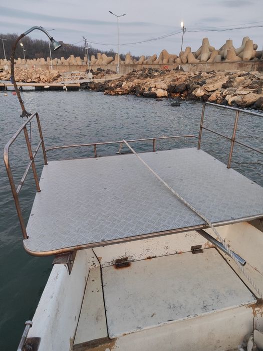 Лодка ЯЛ 6  без стопански риболов!