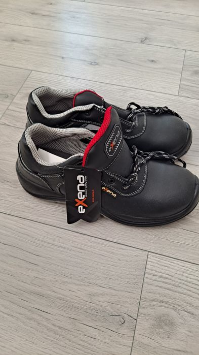 Bocanci tehnici Exena