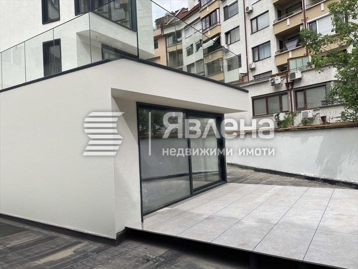 Продава се Офис в София, Медицинска академия - 195 кв.м за 2500 €/кв.м - Снимка #1