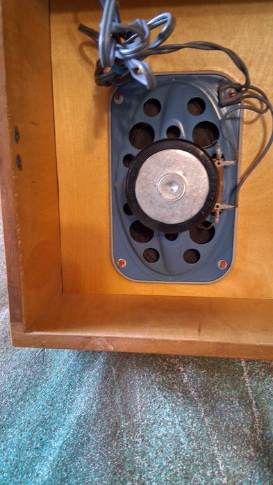 Pick-up mono Tesla cu difuzor