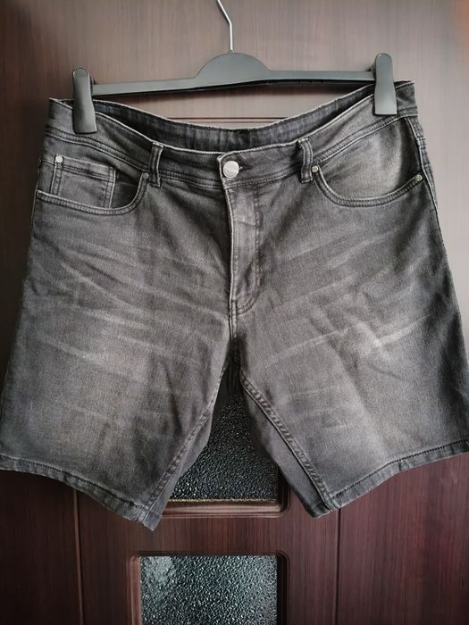 Blugi scurți 44/46 , Fustă blugi 46/48