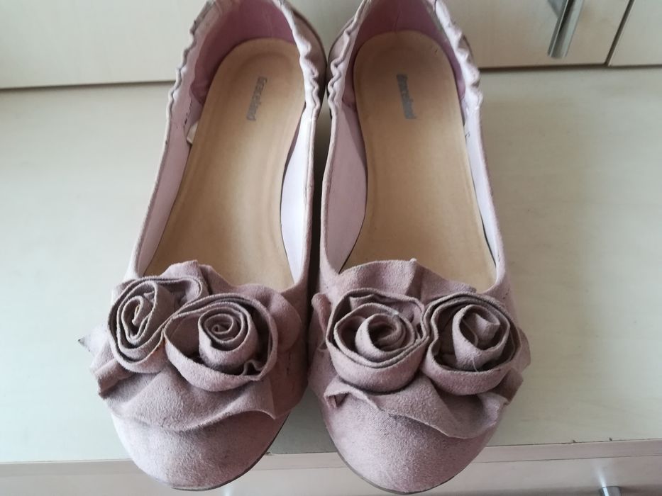 Vând pantofi damă mărimea 41