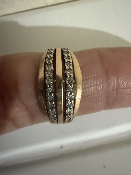 Кольцо бриллиант золотое