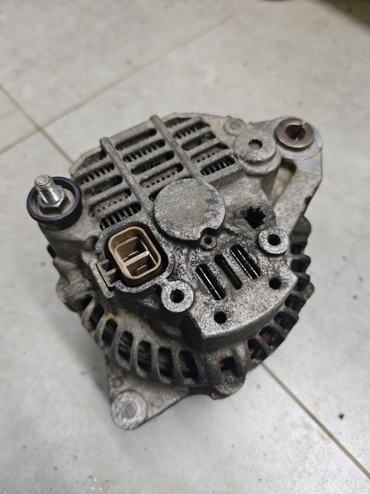 Генератор Дэлика Mitsubishi Delica