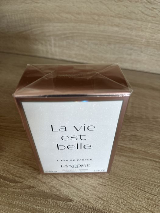 Парфюм La Vie est belle