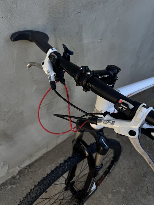 Bicicletă Univega Terreno Series - Echipare Shimano Deore XT, Frâne Hidraulice Avid