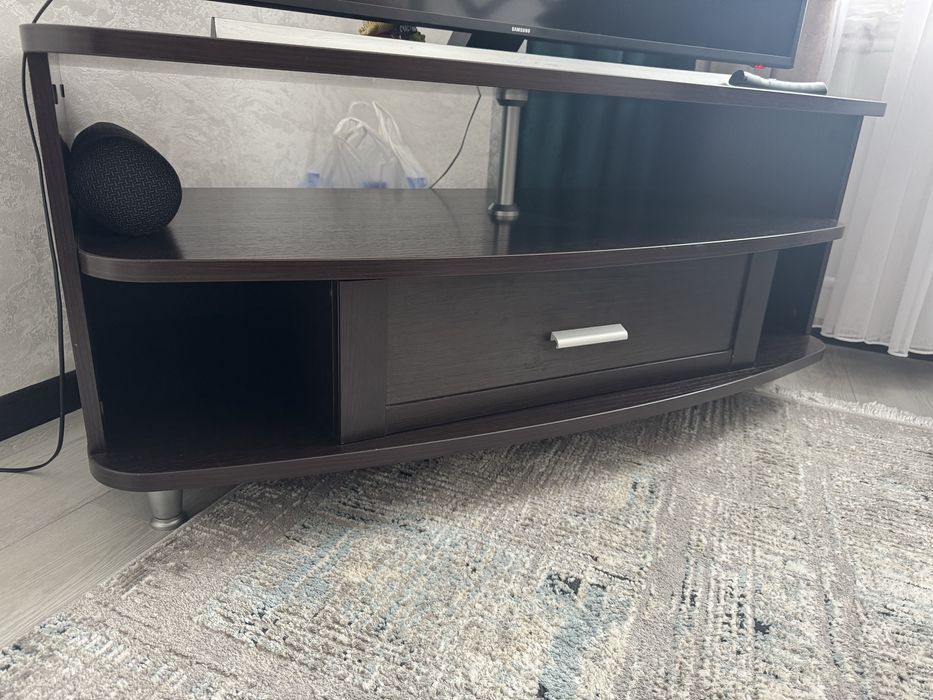 Продам тумбу