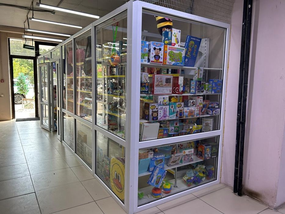 Продам дешево витражные перегородки