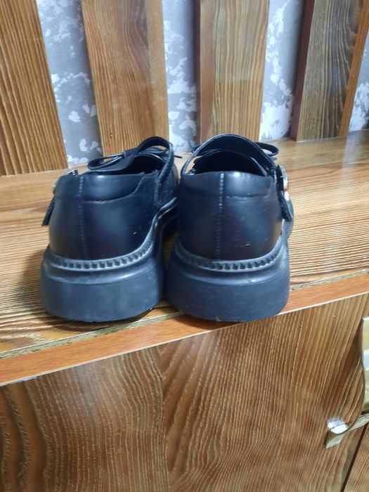 Продам туфли детские