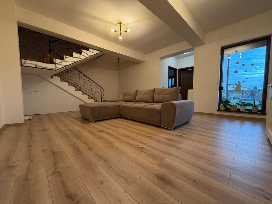 Casa moderna in Balotesti, 4 cam, 3 bai,curte superb amenajata 730 mp