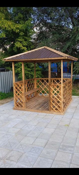 Беседка деревянная