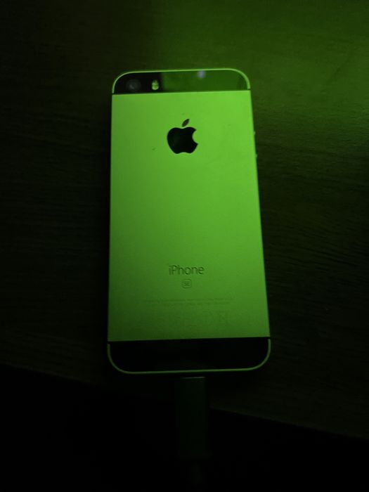 Schimb cu ipad! Iphone SE 128gb