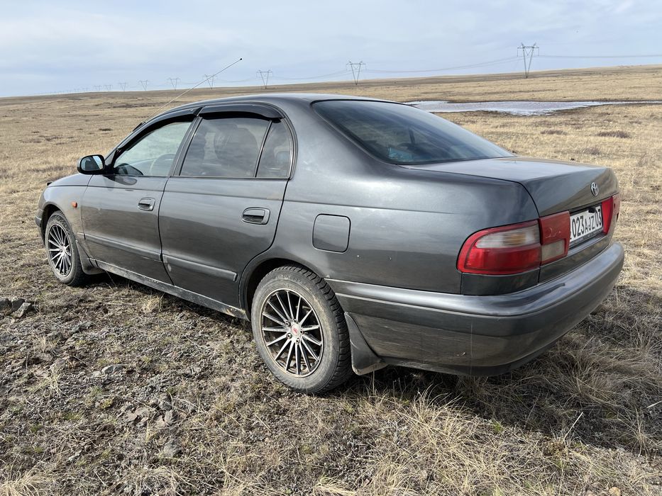 Продам toyota carina