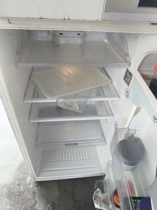 Продам холодильник ,LG