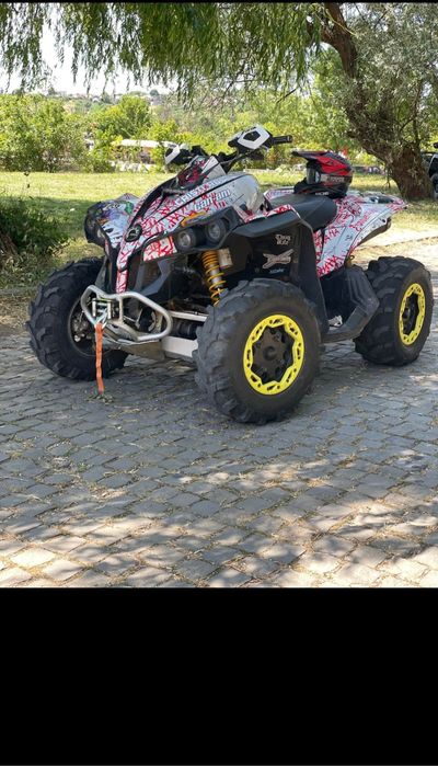 Vând Can-am renegade