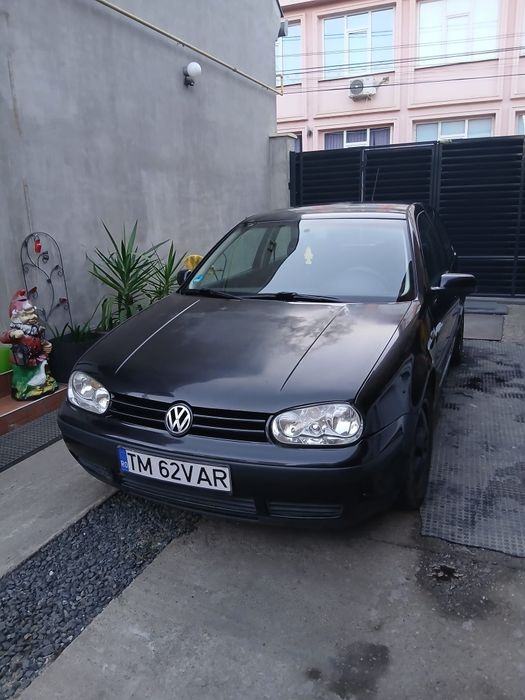 Vând Golf 4 benzină 1.4/16  valve