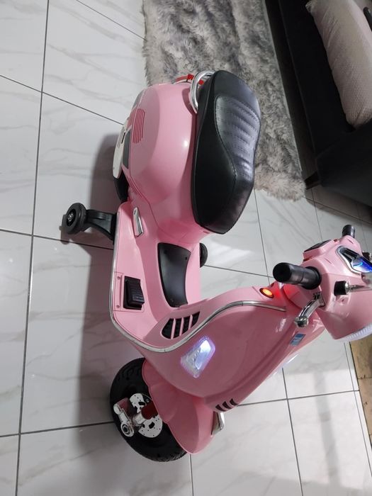 Scuter electric copii