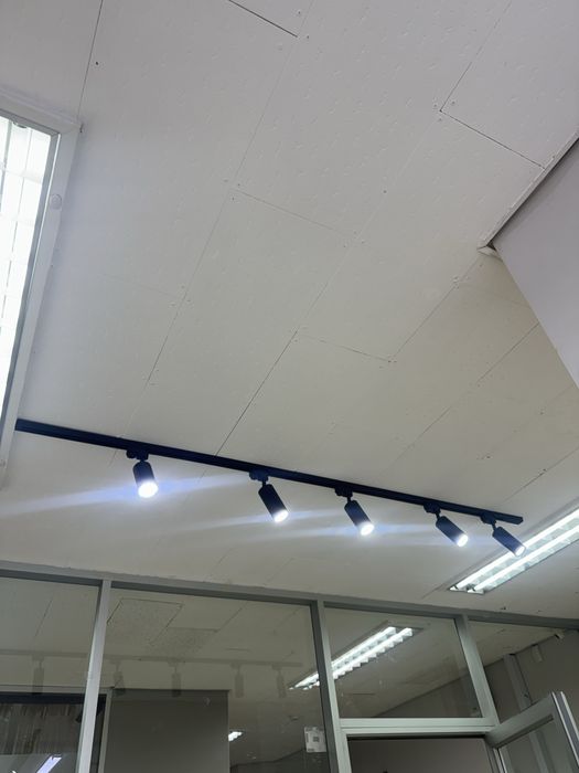 Трековый светильник