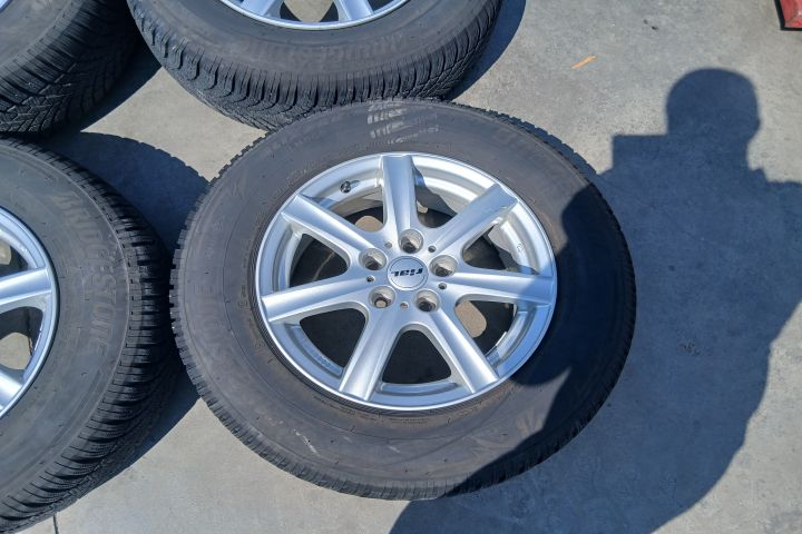 Jante aliaj cu anvelope 16 - set 7JX16H2 215/70R16 7JX16H2 215/70R16