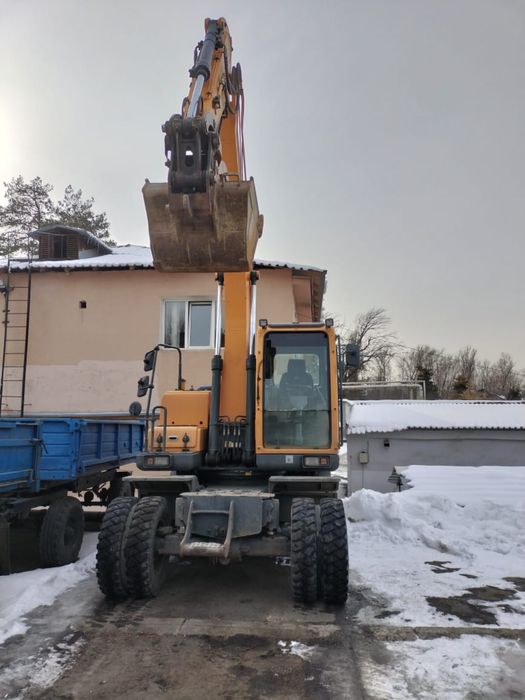 Аренда эксковатора с годромолотом