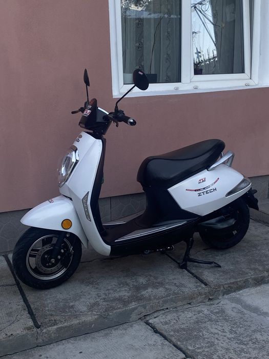 Scuter electric retro