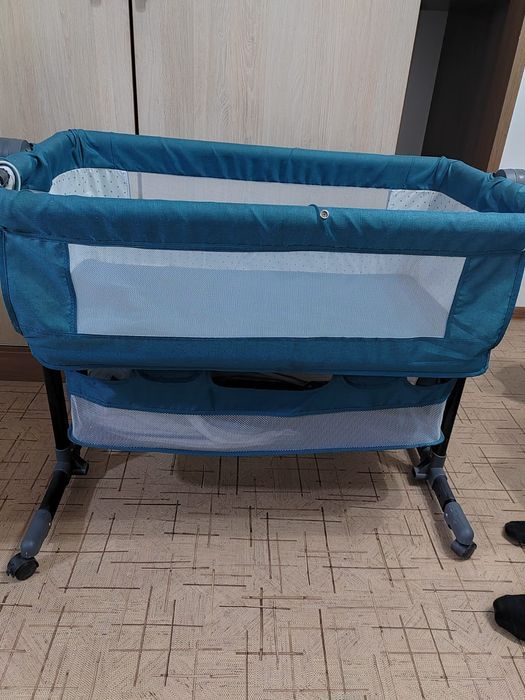 Продам детскуя кровать качалку