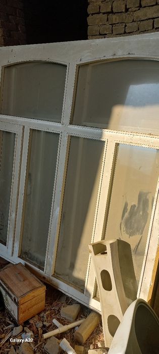 Тахта  ром 5 та бита ешик ики канотли .1 ярим млн ками бор