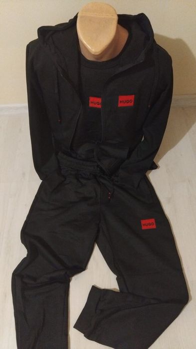Trening Hugo Boss unisex  din 3 piese.