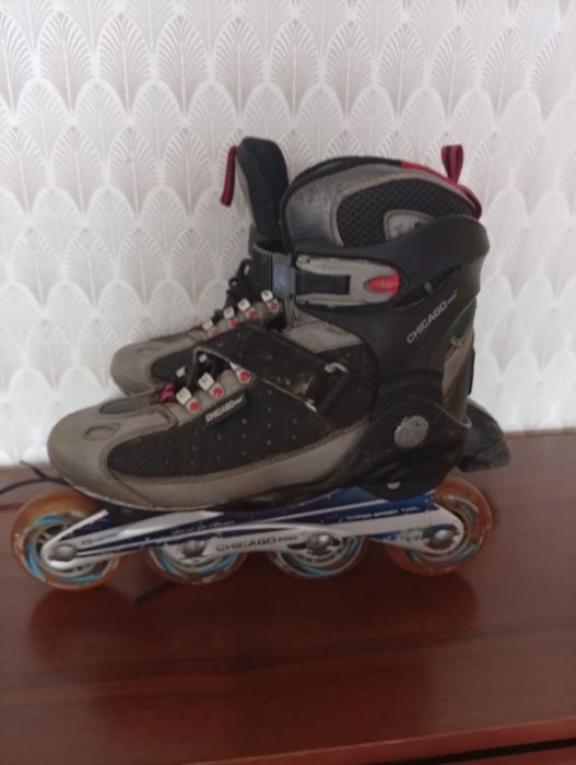 Продам роликовые коньки 40 размер