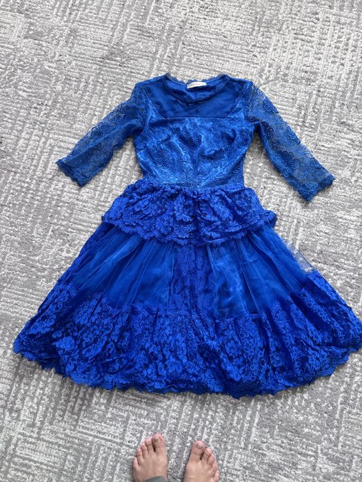 Продам платье нарядное 44 размера